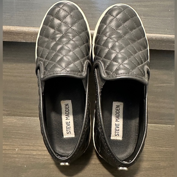 Steve Madden Ecentrcq Slip‎ On Sneaker Women's Sneakers Size 6.0 M Black - Picture 10 of 11